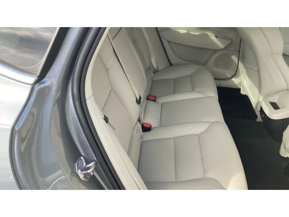2019-volvo-s90-20td-d4-momentum-plus-big-38