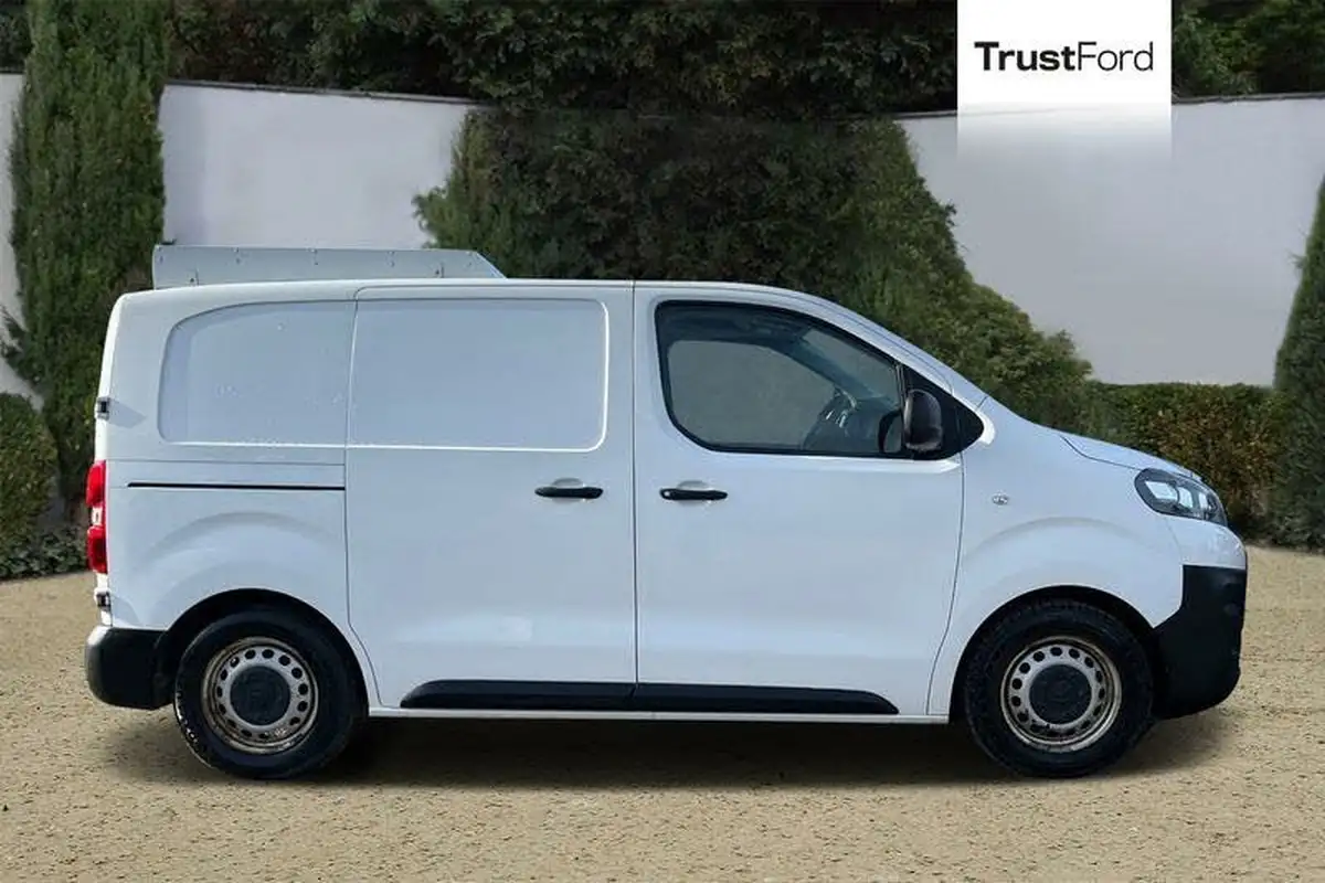 2017-citroen-dispatch-16bluehdi-enterprise-xs-1000-95pseu6-panel-big-6