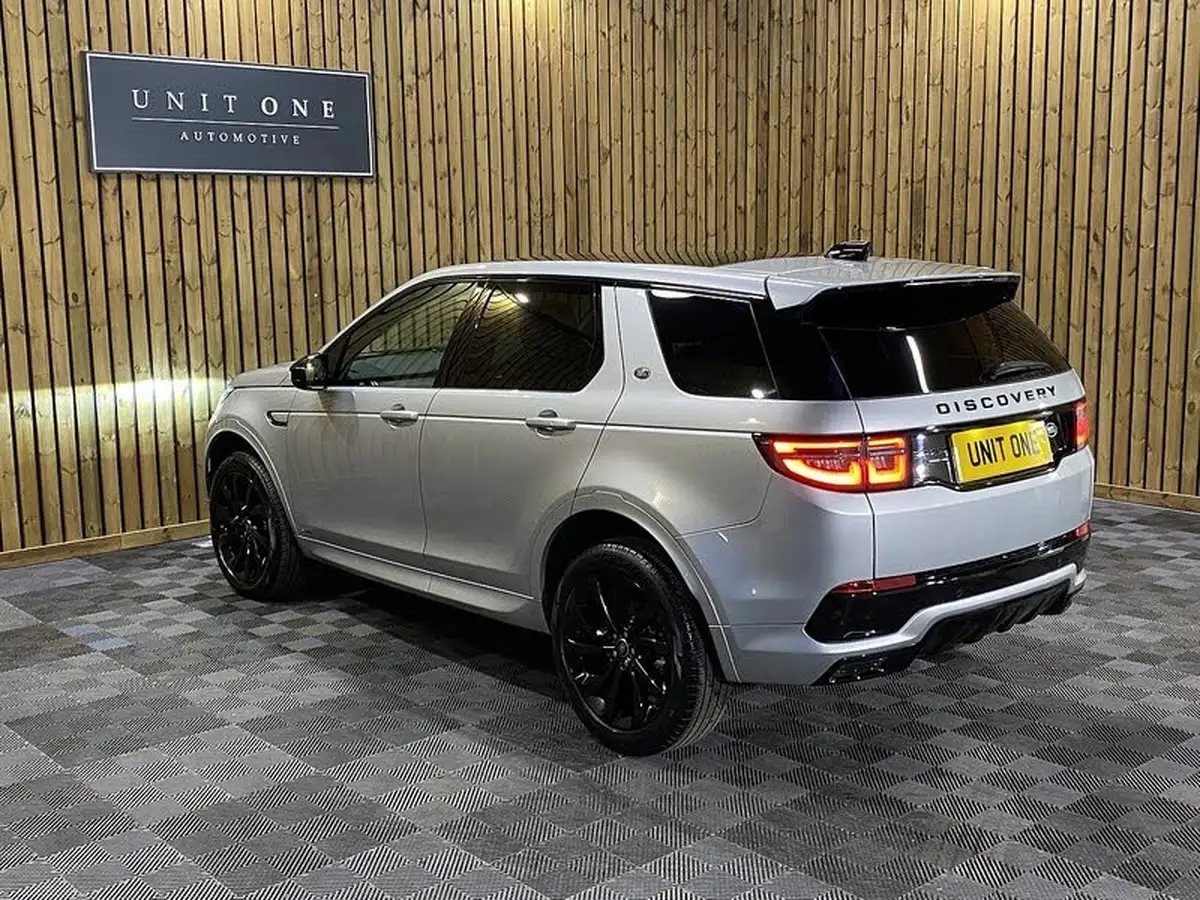 2020-land-rover-discovery-sport-big-10