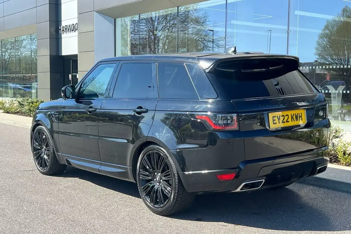 2022-land-rover-range-rover-sport-30-d300-hse-dynamic-black-big-12