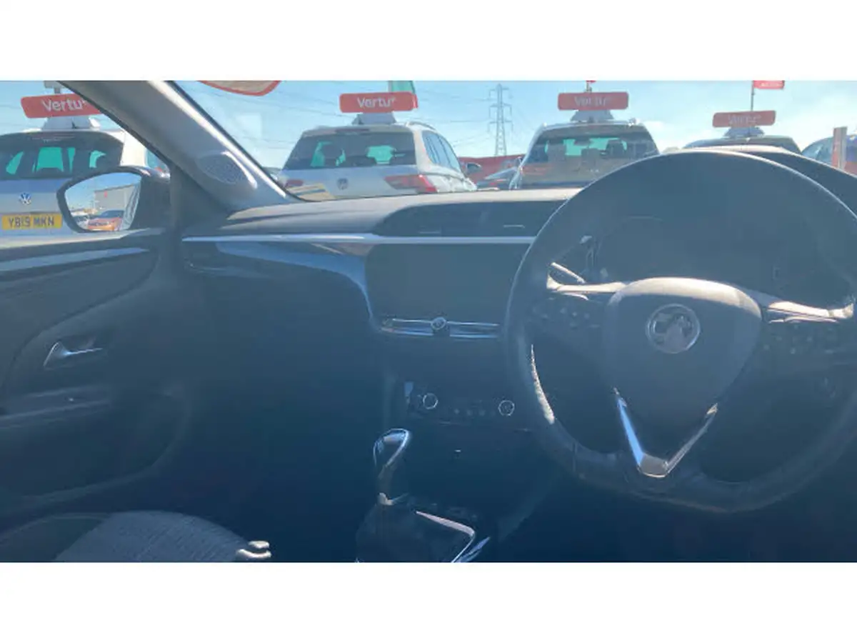 2021-vauxhall-corsa-12i-griffin-edition-big-10