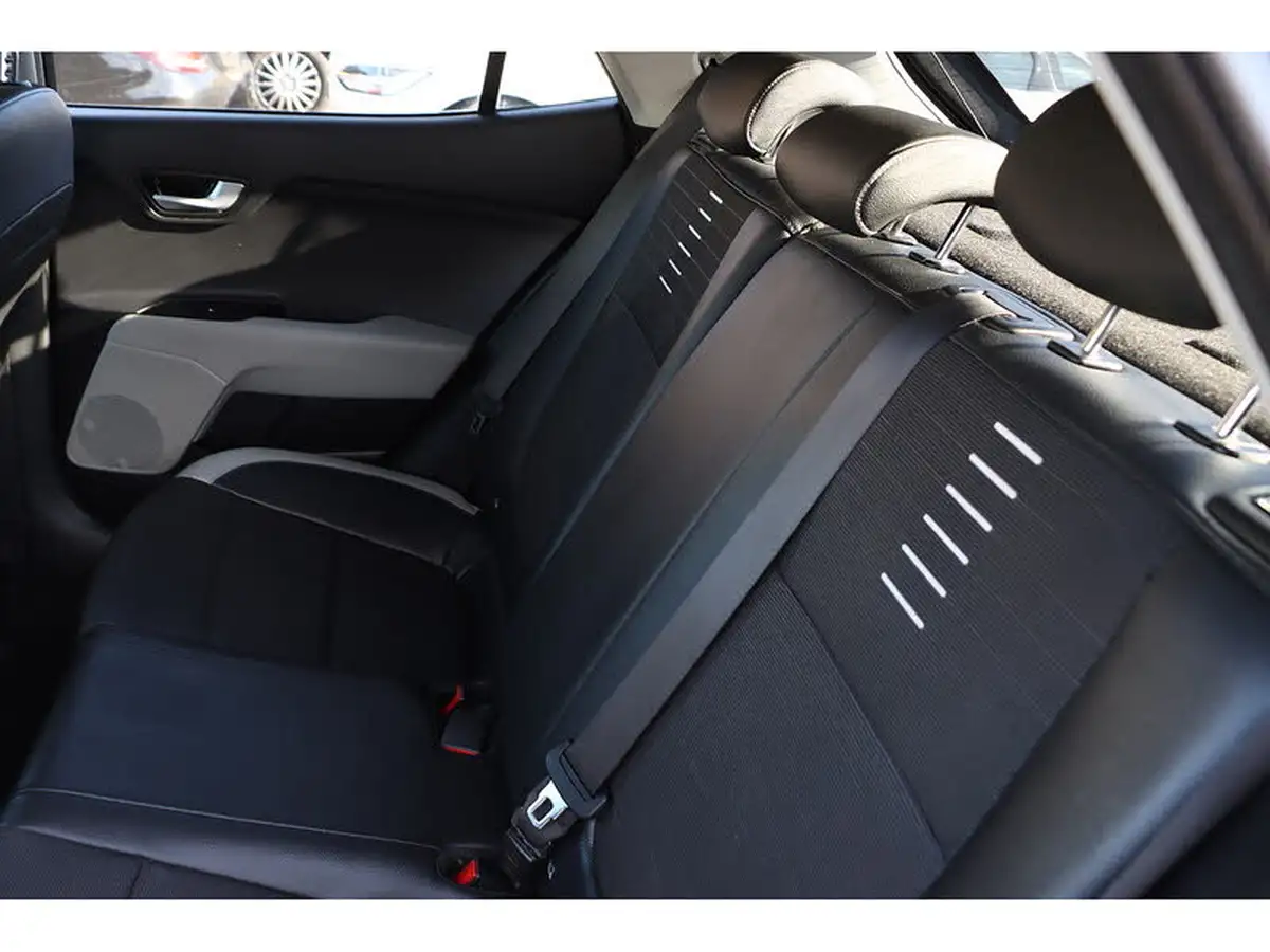 2019-kia-stonic-10-t-gdi-3-big-19