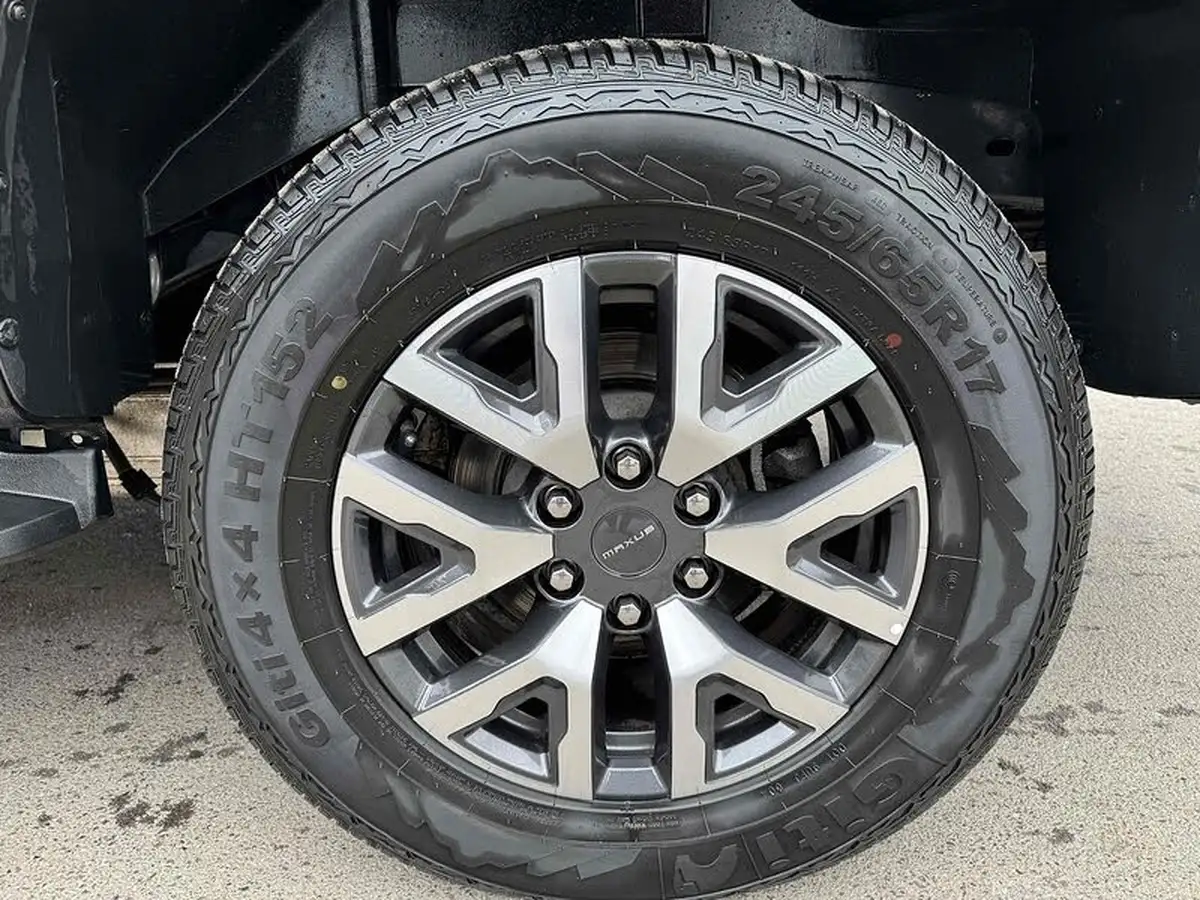 2023-maxus-t90ev-e-8855kwh-big-17