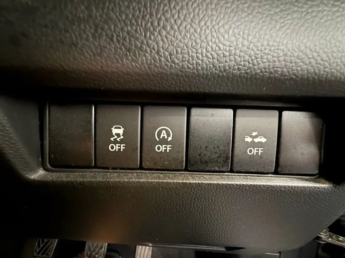 2021-suzuki-swift-12-dualjet-sz-l-big-17
