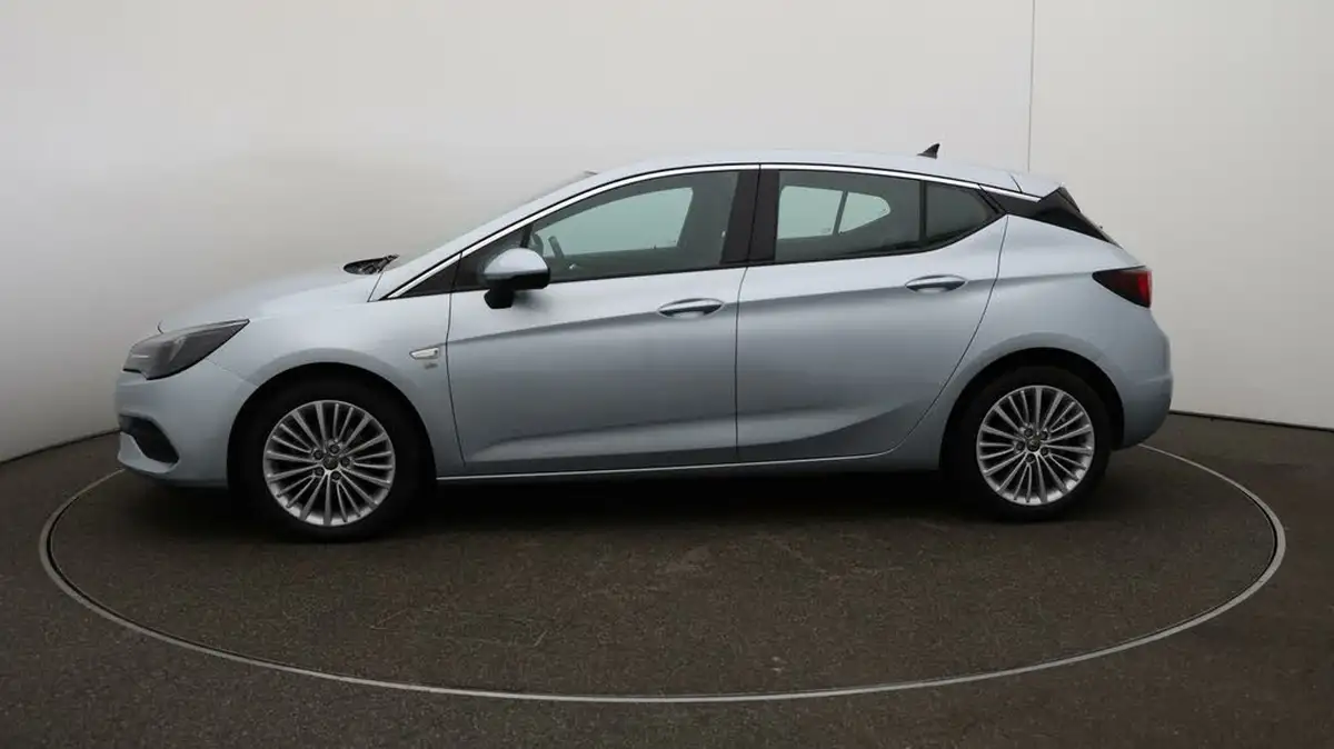 2020-vauxhall-astra-12-turbo-elite-nav-big-4