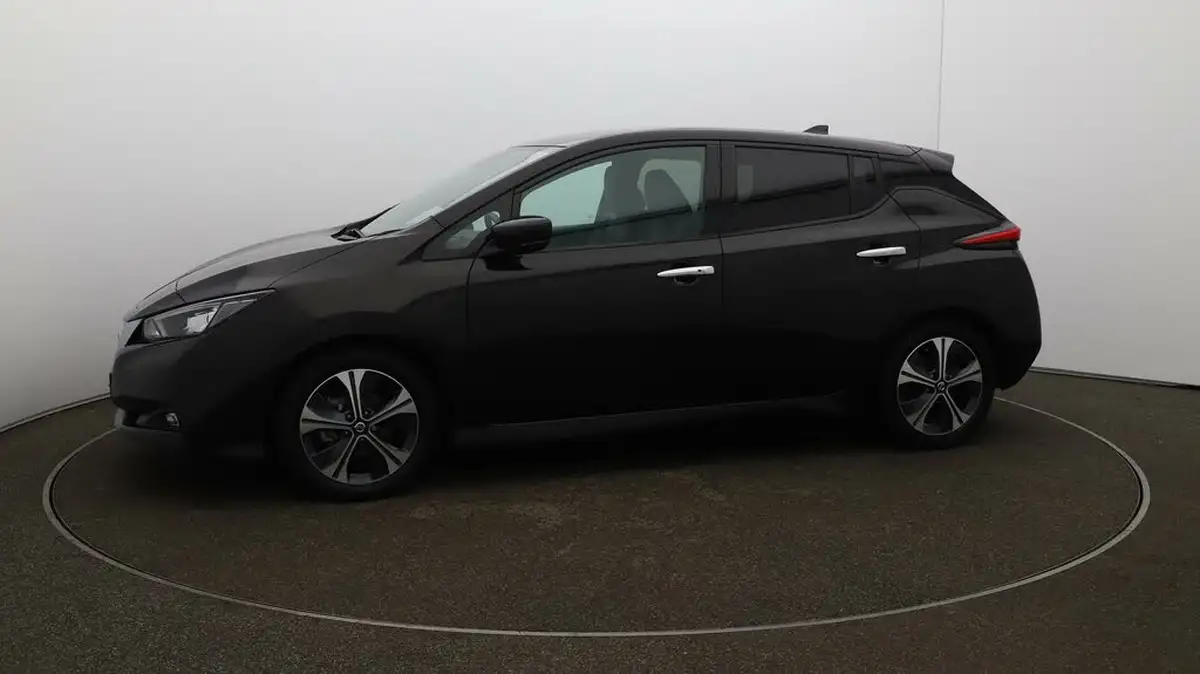 2021-nissan-leaf-e-tekna-big-58