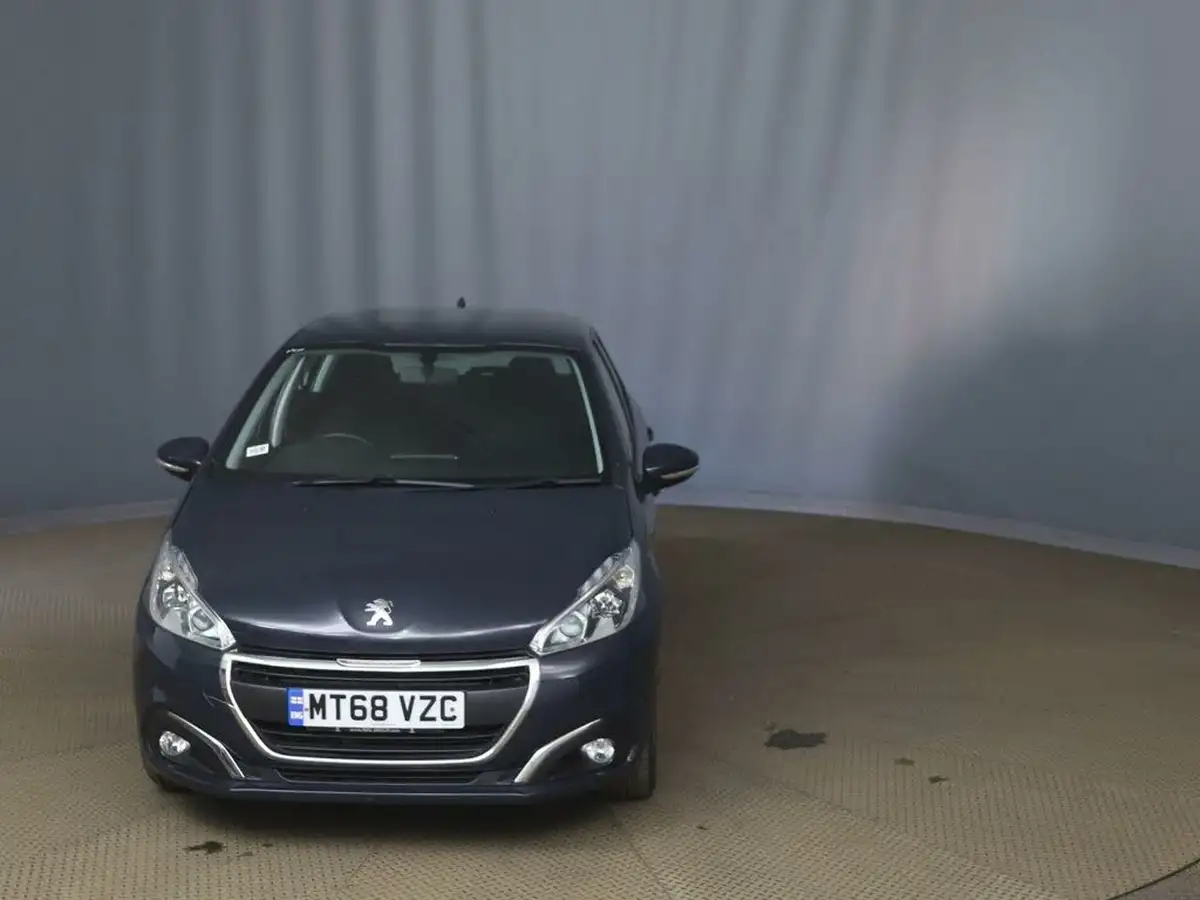 2018-peugeot-208-12-puretech-active-82bhp-ss-big-3