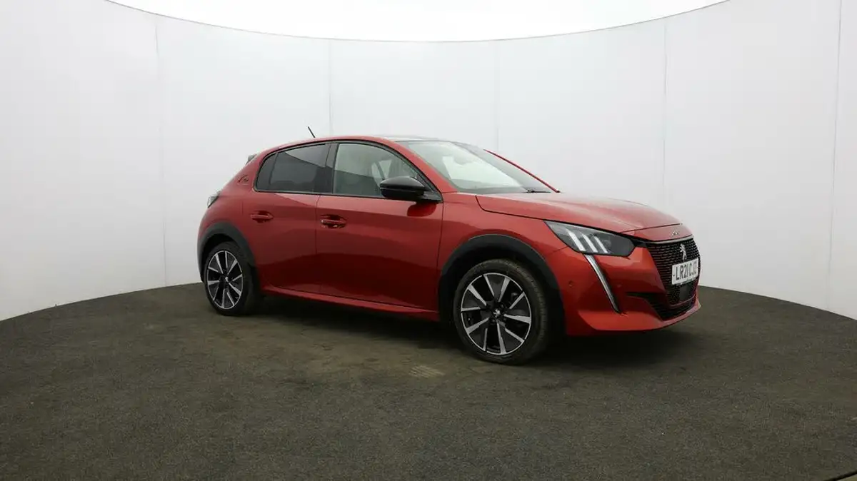 2021-peugeot-208-e-gt-premium-big-41