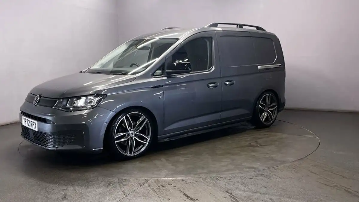 2022-volkswagen-caddy-20tdi-c20-cargo-commerce-pro-122pseu6d-dsg-big-3