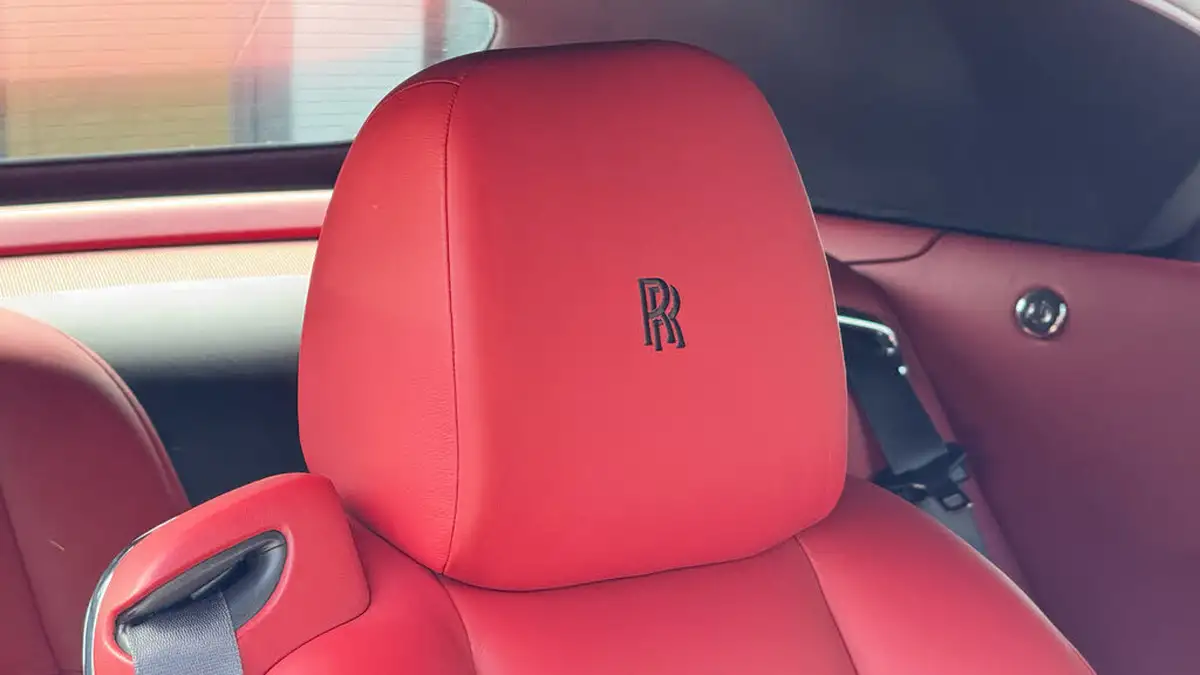 2016-rolls-royce-dawn-66-big-8