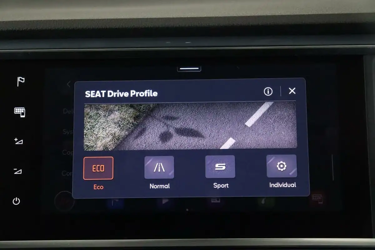 2023-seat-ateca-15-ecotsi-se-technology-dsg-big-37