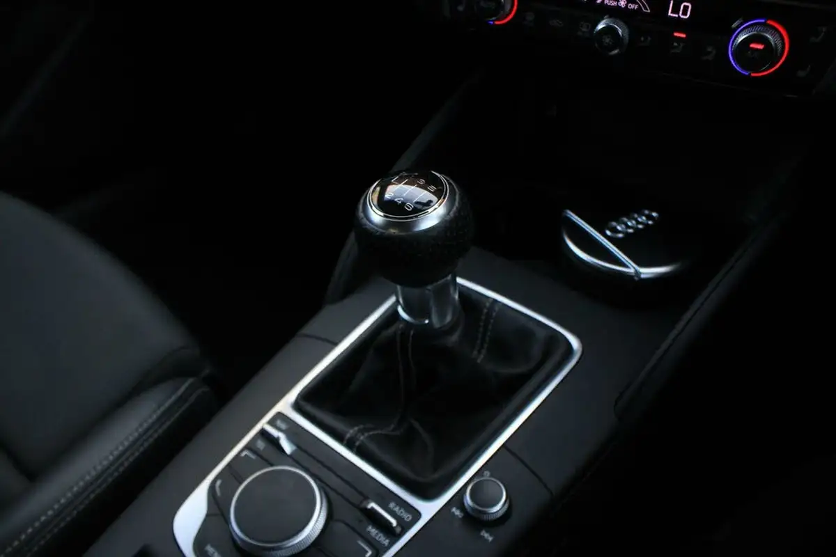 2014-audi-a3-cabriolet-20-tdi-s-line-150ps-big-25