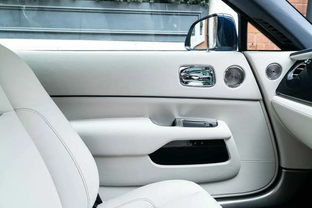2021-rolls-royce-wraith-66-big-63