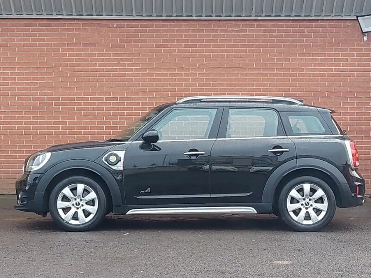 2019-mini-countryman-15-cooper-s-e-phev-exclusive-comfortnav-plus-big-3