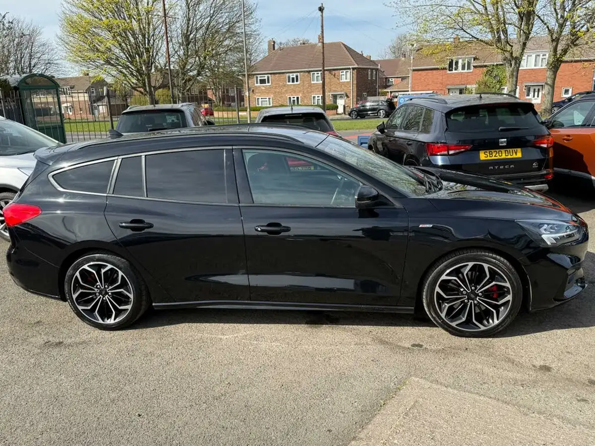2022-ford-focus-big-18