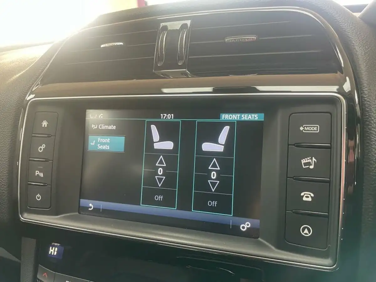 2017-jaguar-f-pace-20-i4d-prestige-180ps-ss-auto-big-39