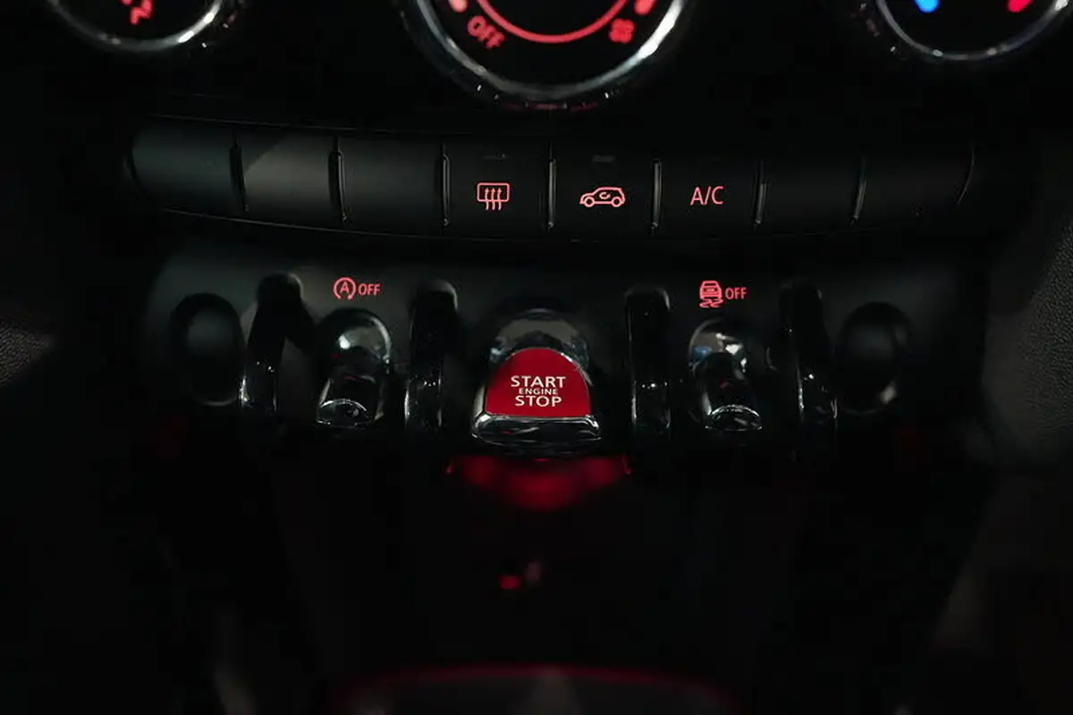 2019-mini-cooper-15-cooper-exclusive-134bhp-hatchback-5d-big-39