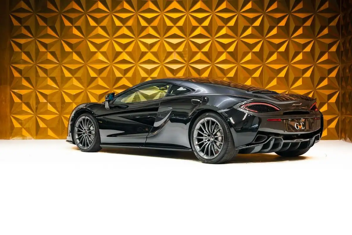 2017-mclaren-570gt-38-big-4