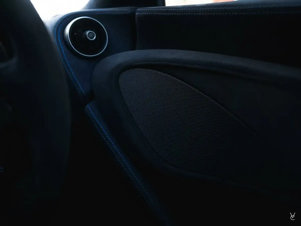 2019-mclaren-600lt-38-big-32