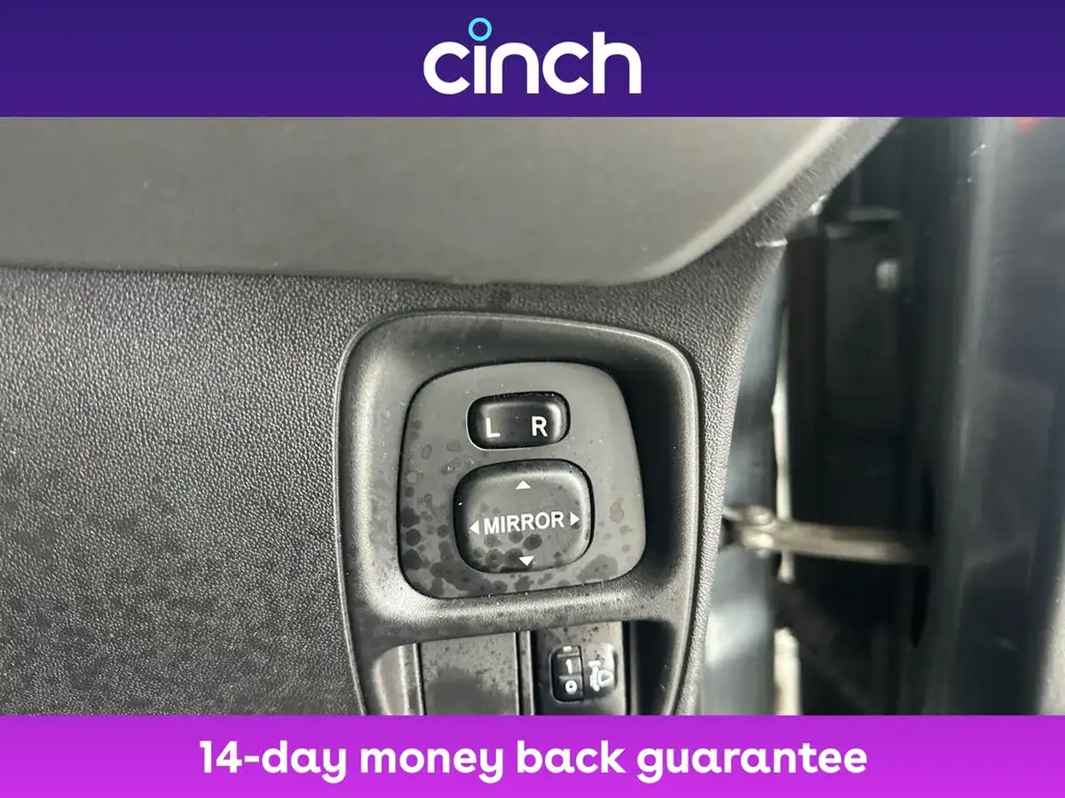 2019-toyota-aygo-10-vvt-i-x-play-big-25