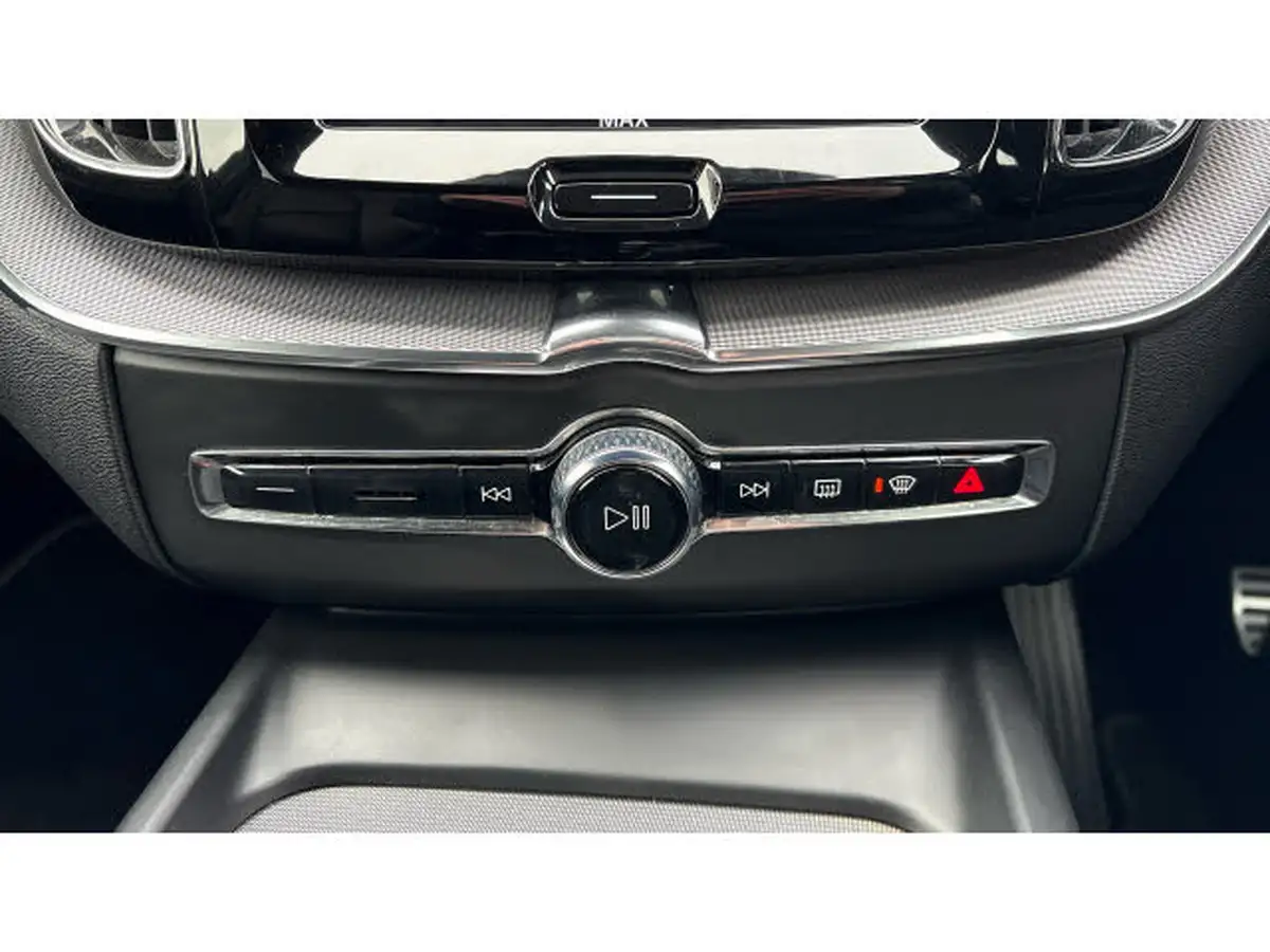 2020-volvo-xc60-20-b5-r-design-big-49