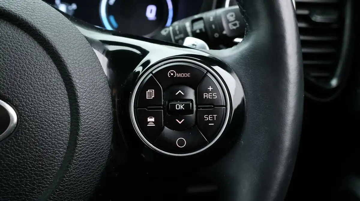 2021-kia-soul-ev-first-edition-big-24