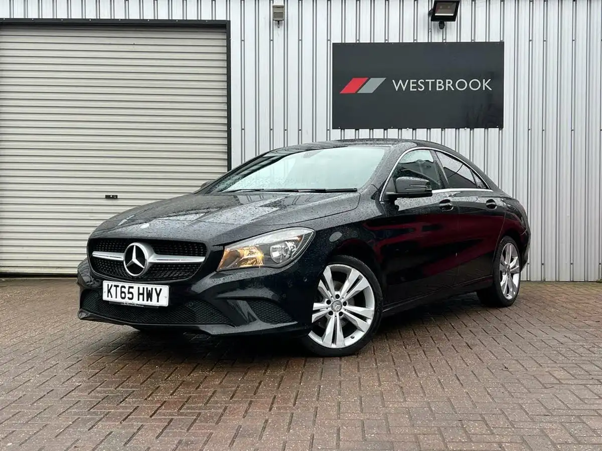 2016-mercedes-benz-cla-21d-cla-220-sport-ss-coupe-4d-big-10