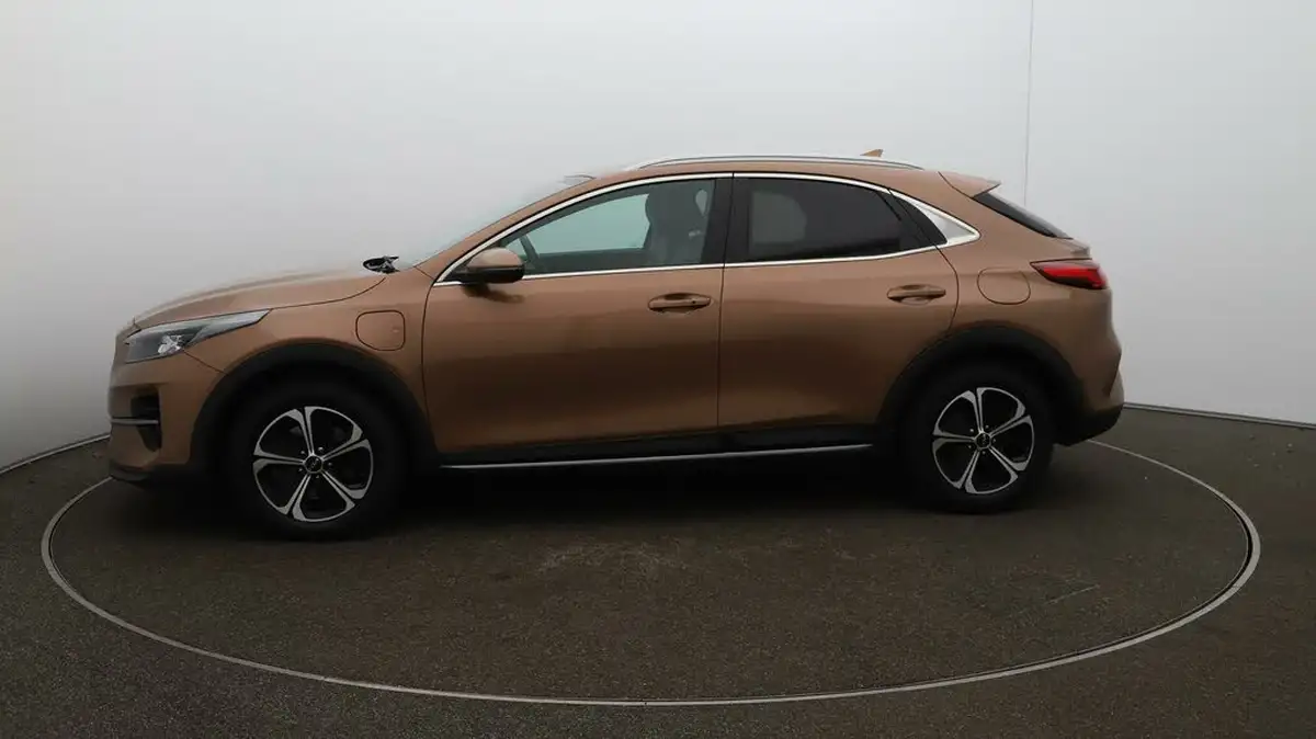2022-kia-xceed-16-gdi-3-big-4