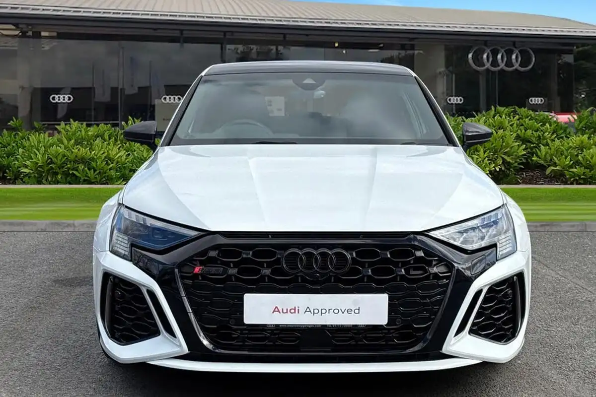 2022-audi-rs3-25-tfsi-carbon-black-saloon-4d-big-5