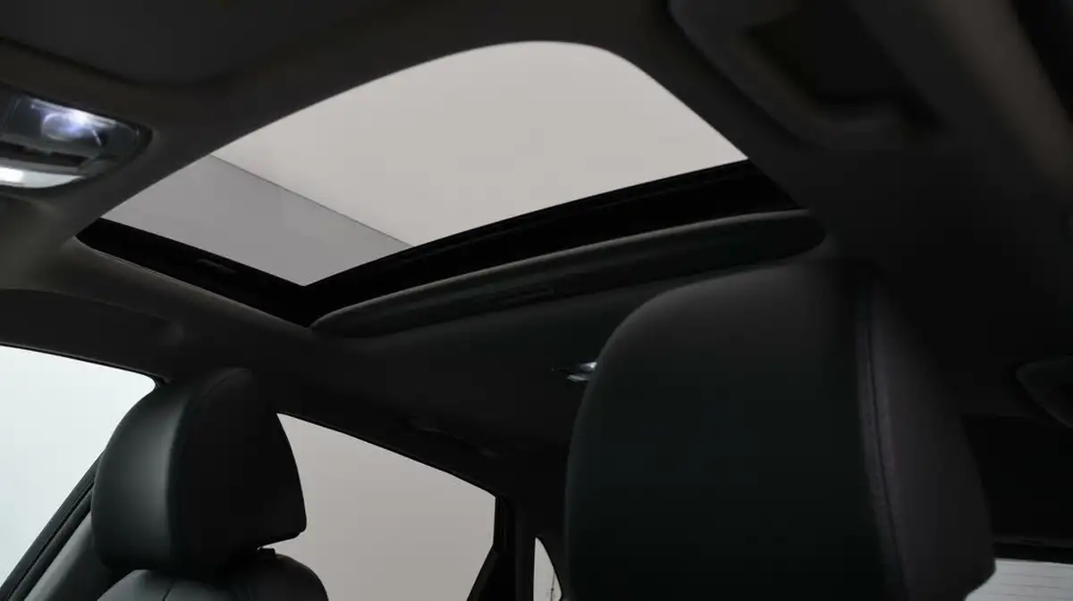 2023-hyundai-kona-e-ultimate-204ps-64kwh-105kw-obc-big-21