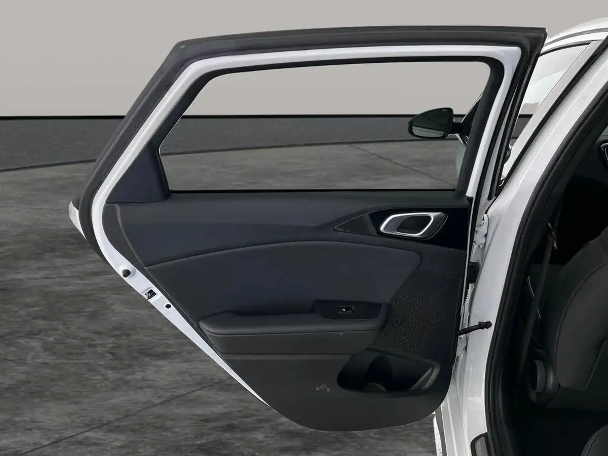2022-kia-pro-ceed-15-t-gdi-gt-line-big-17