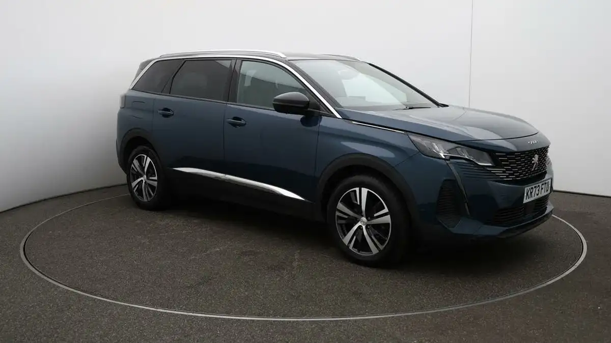 2023-peugeot-5008-suv-15-bluehdi-allure-130ps-eat8-big-37