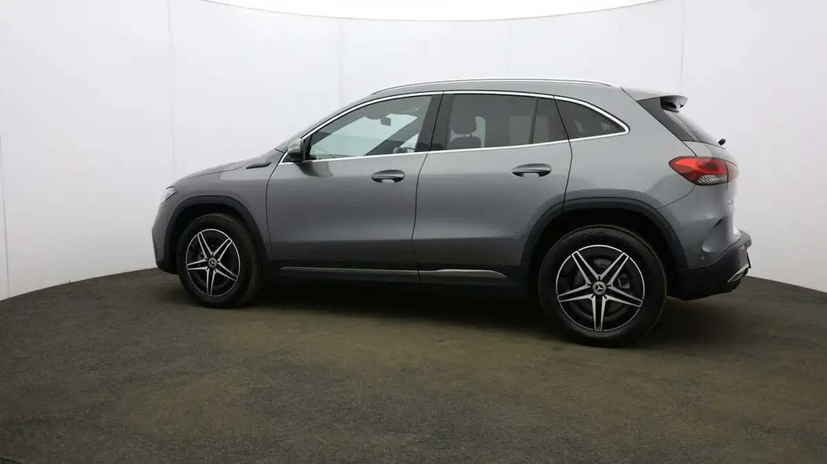 2021-mercedes-benz-eqa-e-eqa-250-amg-line-big-58