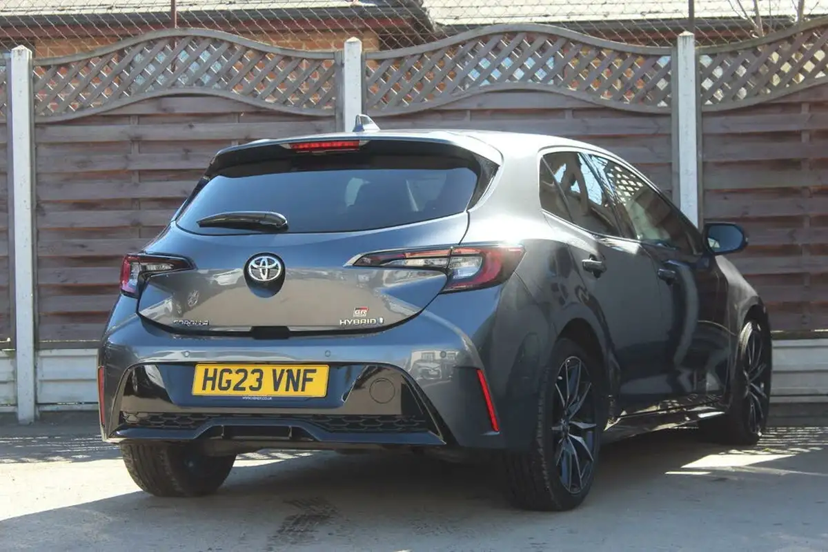 2023-toyota-corolla-20-vvt-i-gr-sport-193bhp-hatchback-big-11