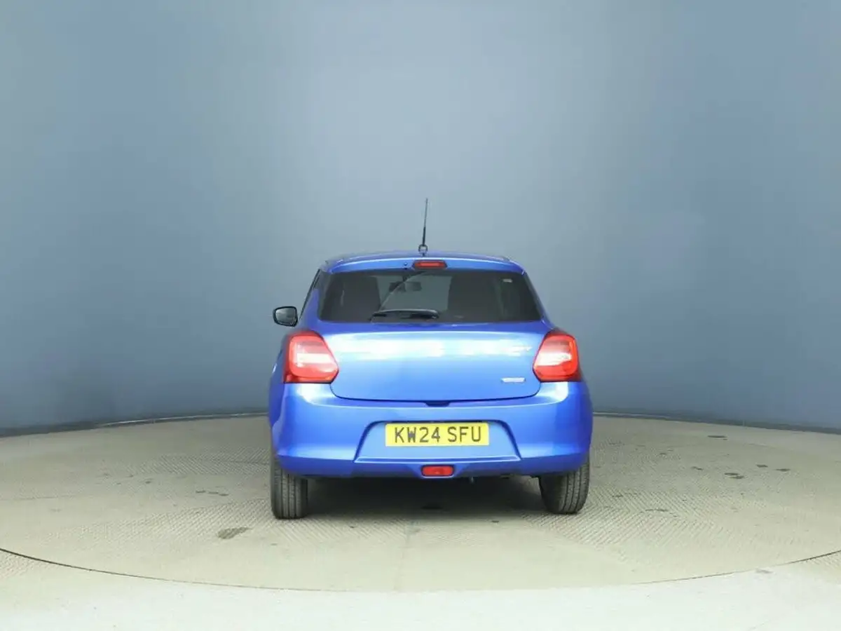 2024-suzuki-swift-12-dualjet-sz-l-big-4