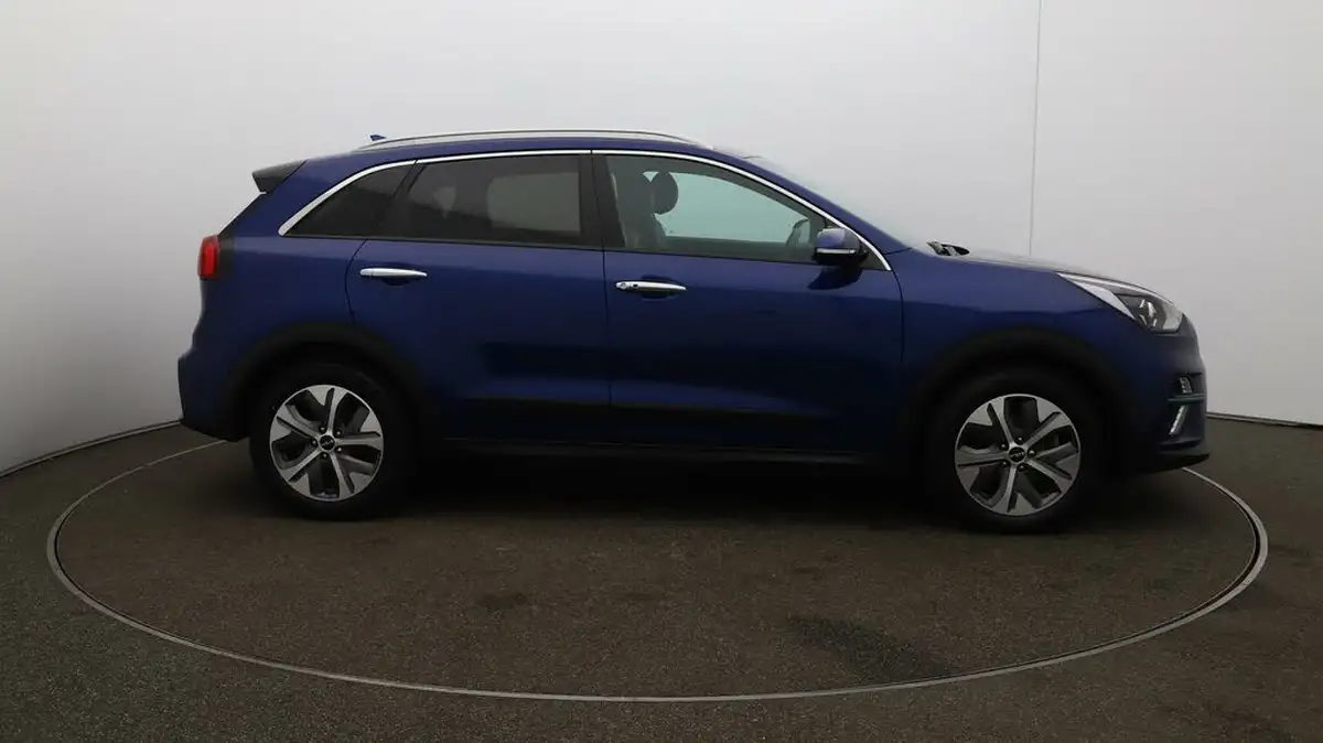 2022-kia-e-niro-ev-3-big-42
