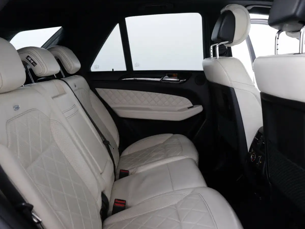 2015-mercedes-benz-gle-class-30td-gle350d-designo-line-estate-big-44