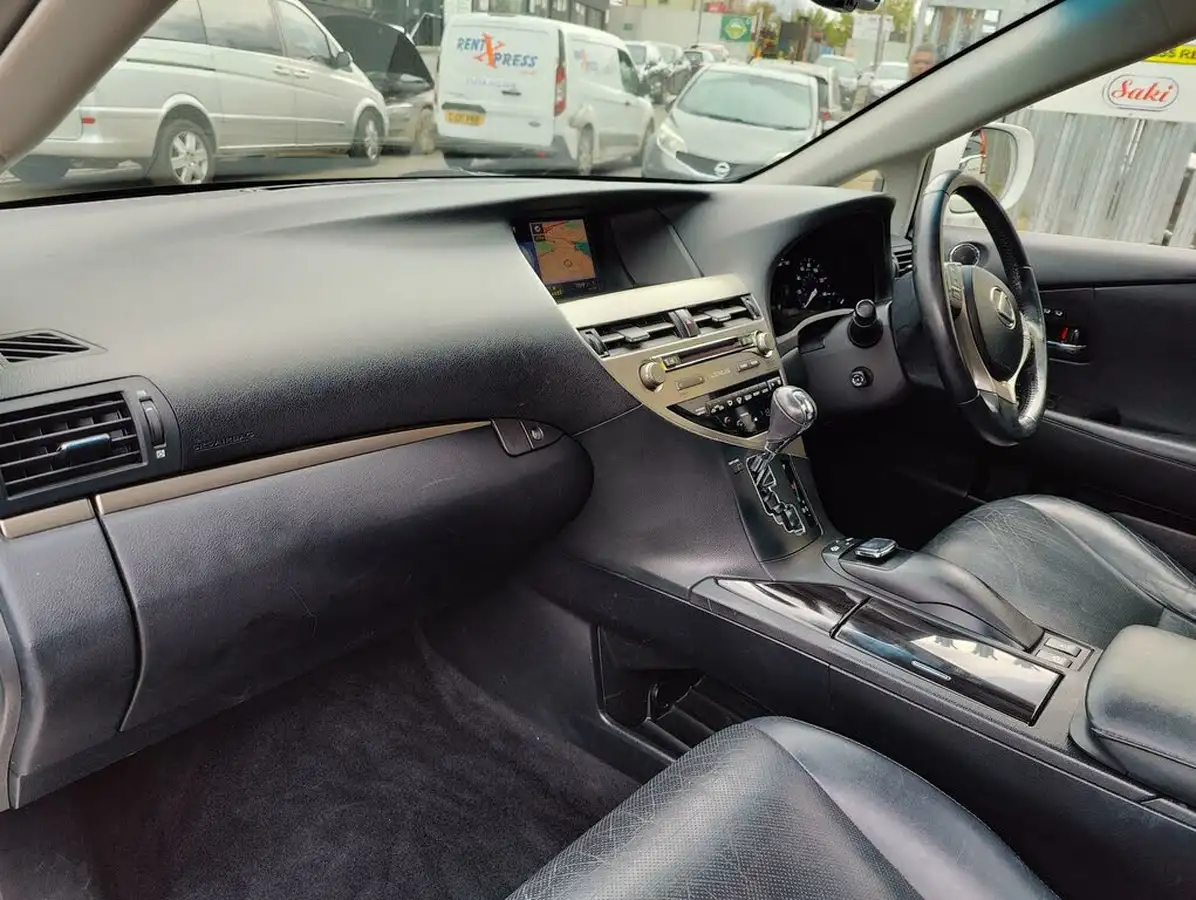 2015-lexus-rx-450h-35-advance-sun-big-8