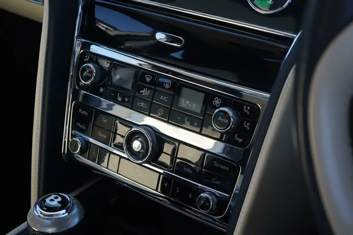 2016-bentley-mulsanne-675-mulsanne-speed-big-40