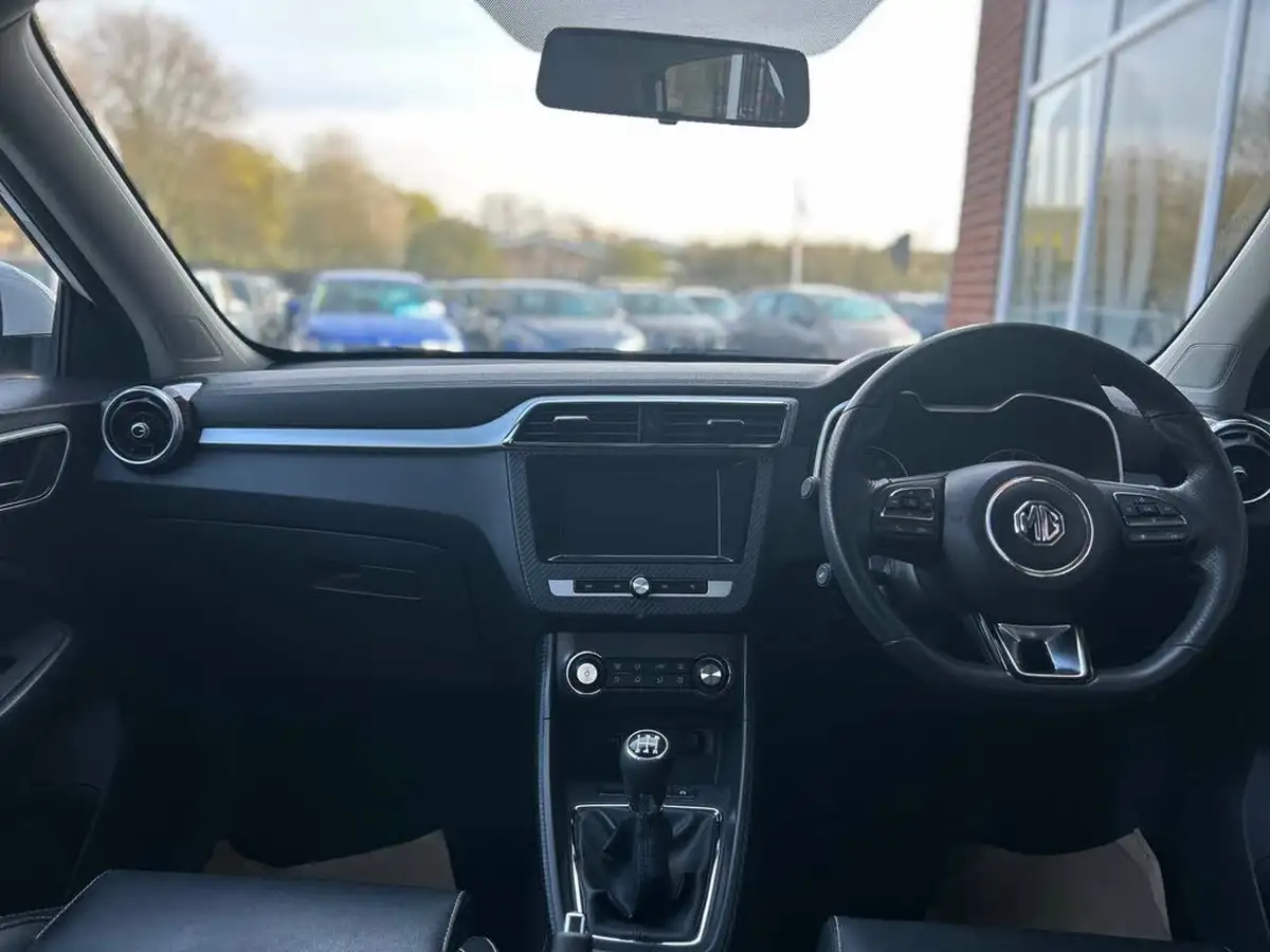 2019-mg-zs-suv-15-vti-tech-exclusive-105bhp-big-18