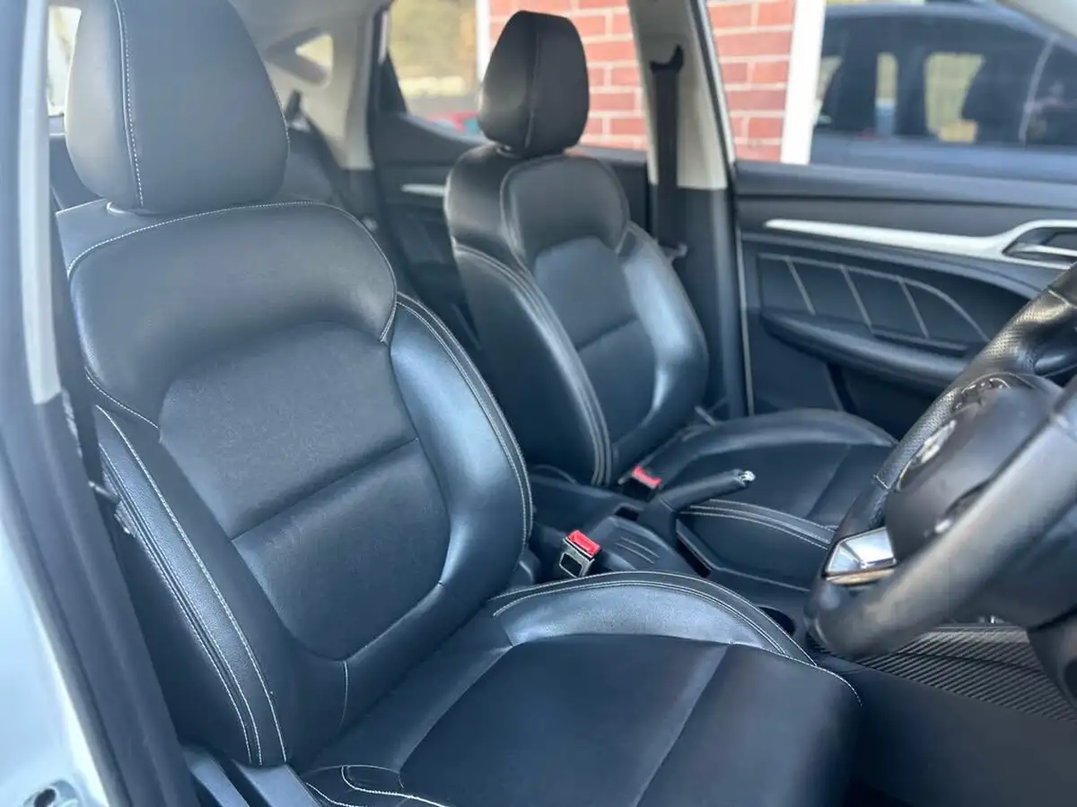 2019-mg-zs-suv-15-vti-tech-exclusive-105bhp-big-42