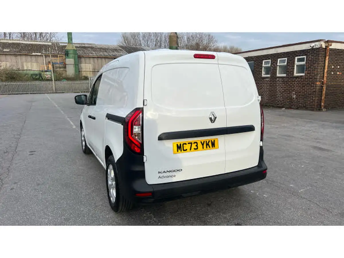 2023-renault-kangoo-15dci-ml19-95-advance-big-24