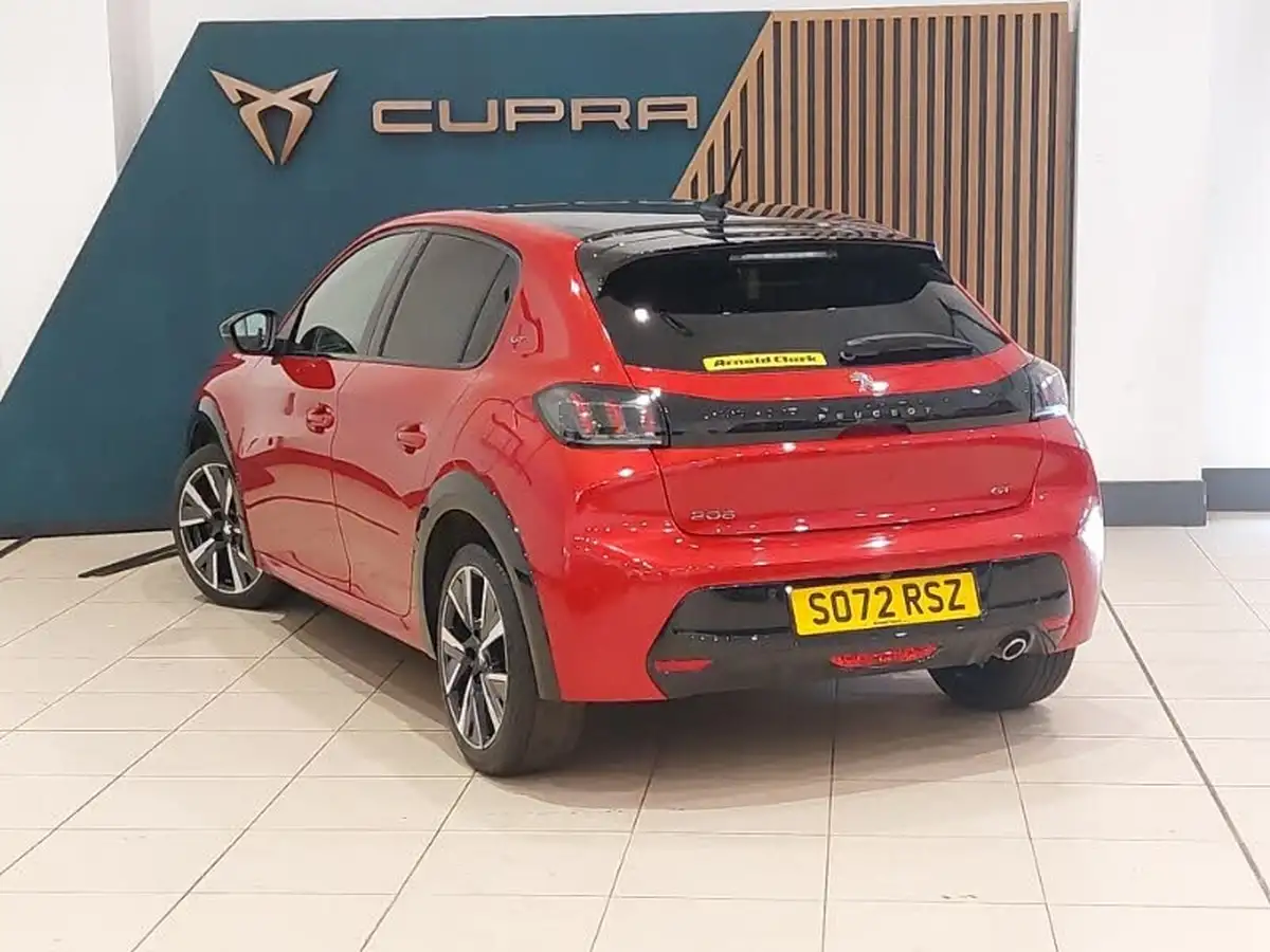 2022-peugeot-208-12-puretech-gt-100ps-big-1