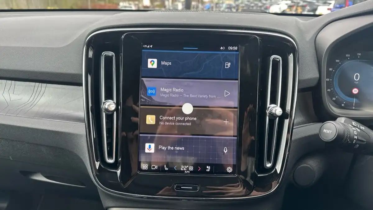 2025-volvo-ex40-e-ultra-big-20