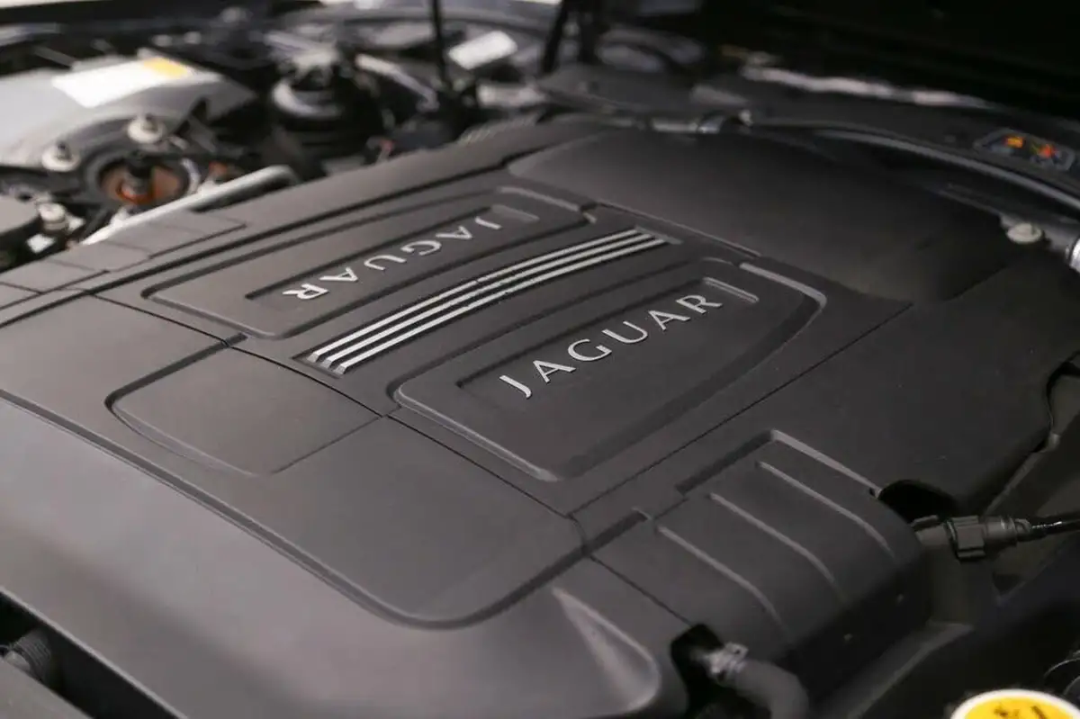2012-jaguar-xk-50-artisan-coupe-big-23