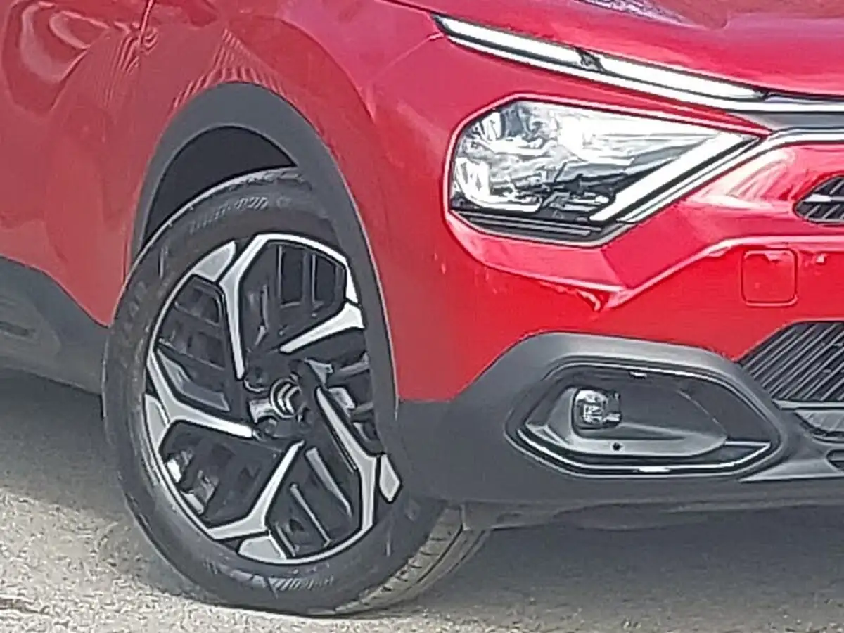 2021-citroen-c4-12-puretech-sense-big-8