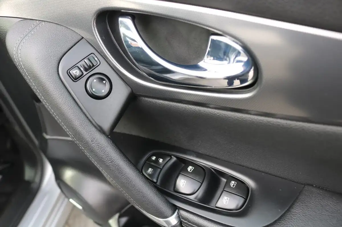 2019-nissan-qashqai-13-dig-t-tekna-140ps-big-21