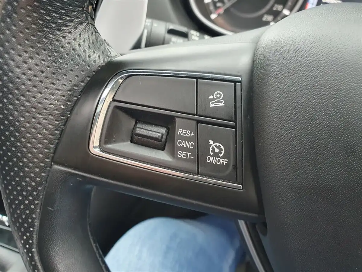 2020-maserati-levante-38-gts-big-43