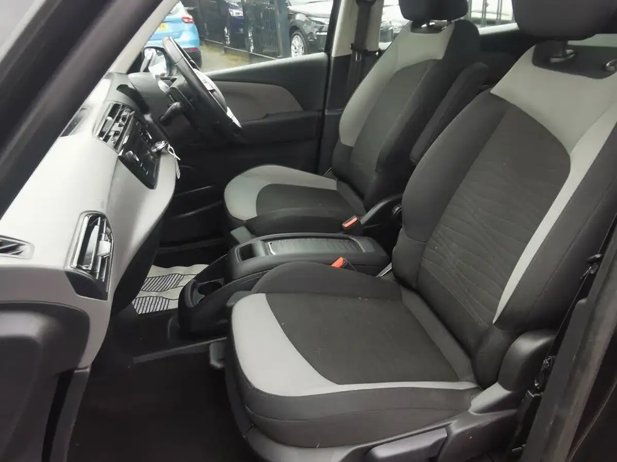 2015-citroen-grand-c4-picasso-16e-hdi-vtr-115ps-ss-etg6-big-22