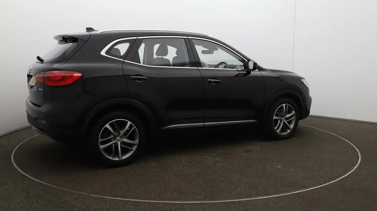 2022-mg-hs-15t-gdi-excite-162ps-big-43